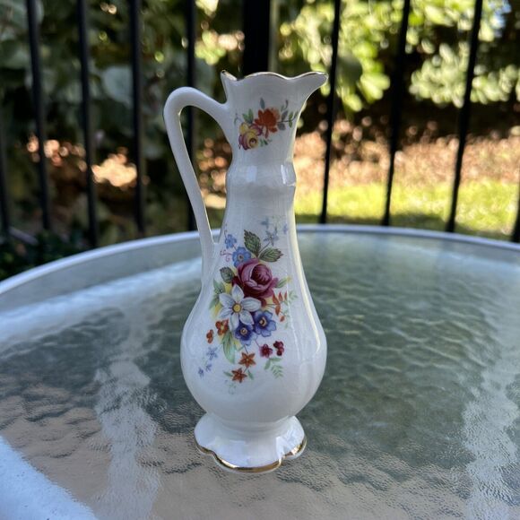 Vintage Old Foley James Kent Strawberries Butterflies Bud Vase Pitcher England - Picture 3 of 10